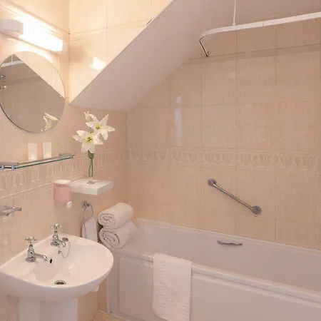 Brookhaven House 5*