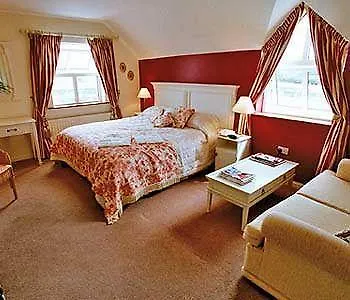 Brookhaven House 5*